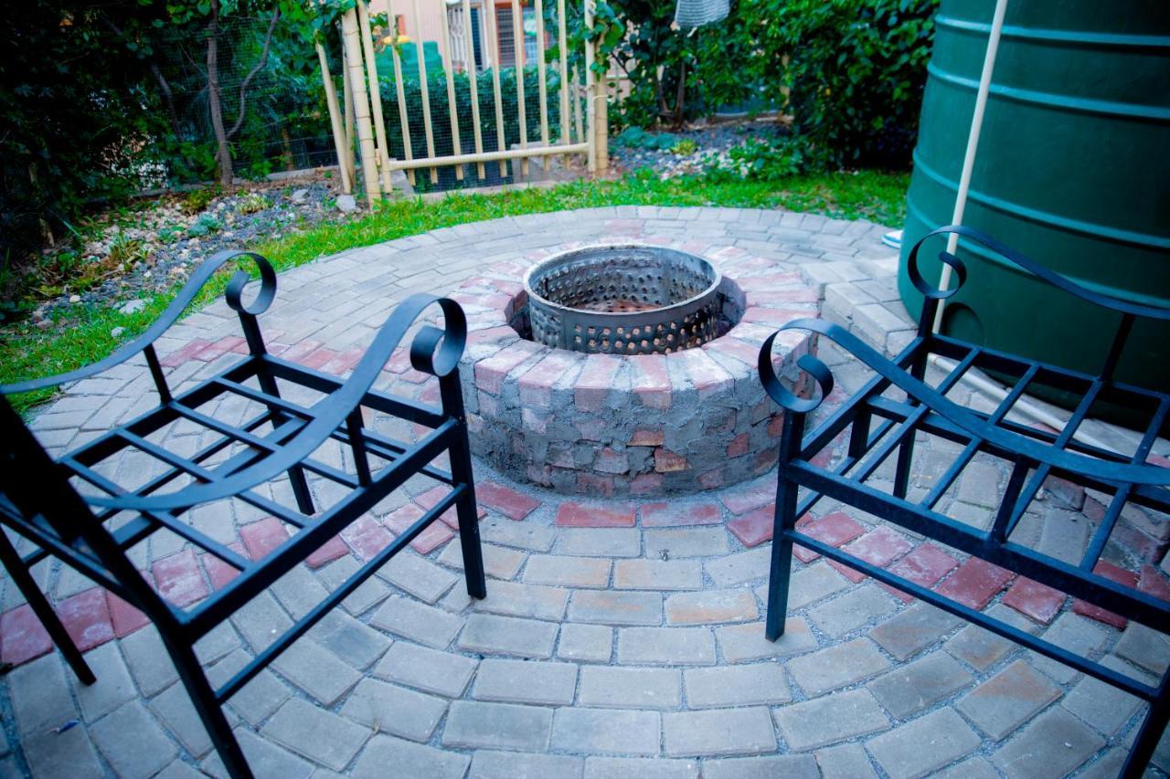 Sanctuary Aparthotel-Ac-Garden- Solar-Wi-Fi -Firepit-Park-Carport Lusaka Dış mekan fotoğraf